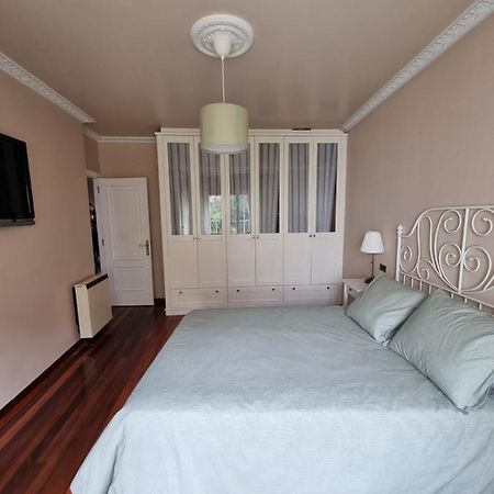 Piso de 3 habitaciones a 3 minutos de la playa. Ribeira Exterior foto